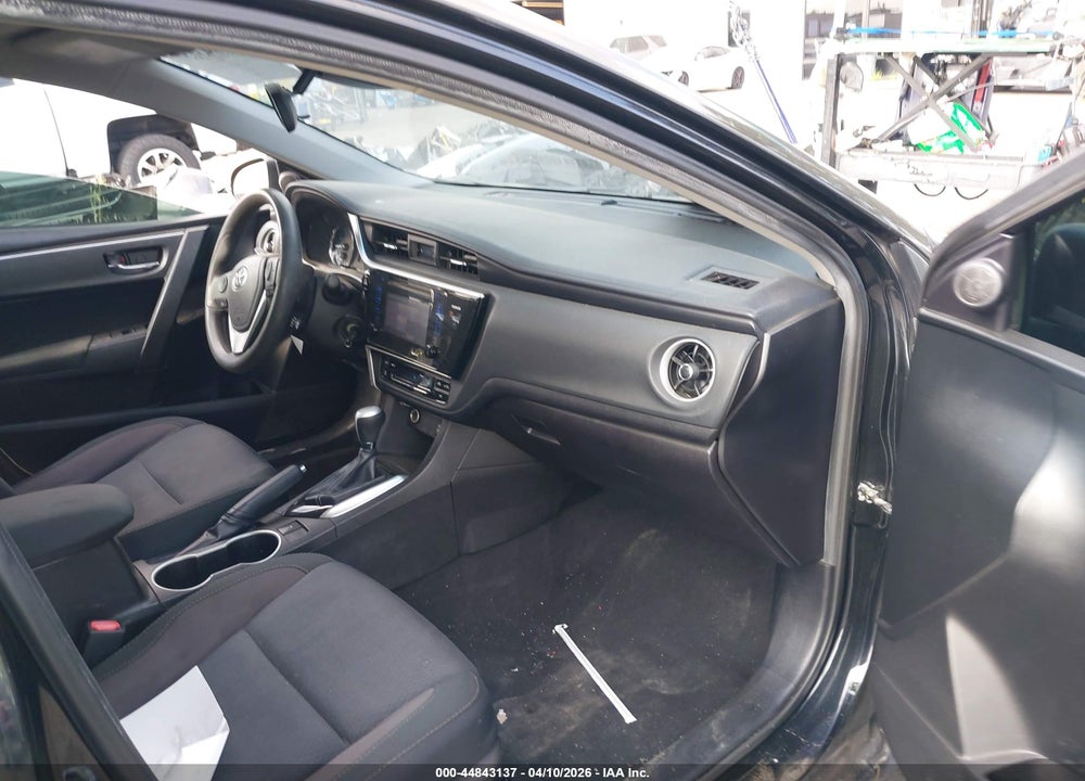 2017 TOYOTA COROLLA LE VIN: 5YFBURHE0HP622018