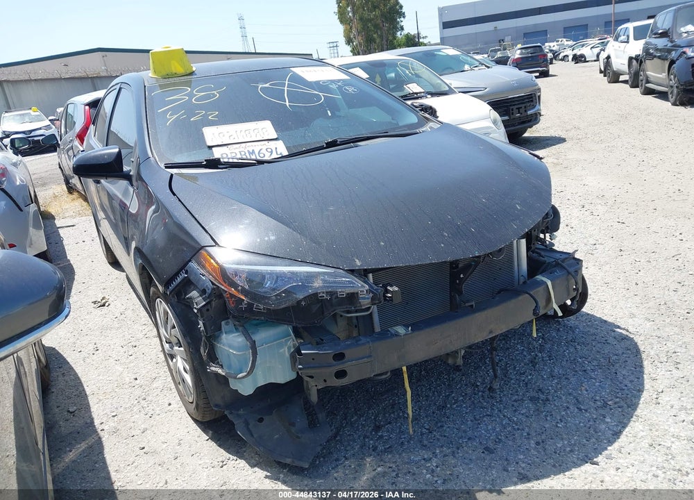 2017 TOYOTA COROLLA LE VIN: 5YFBURHE0HP622018