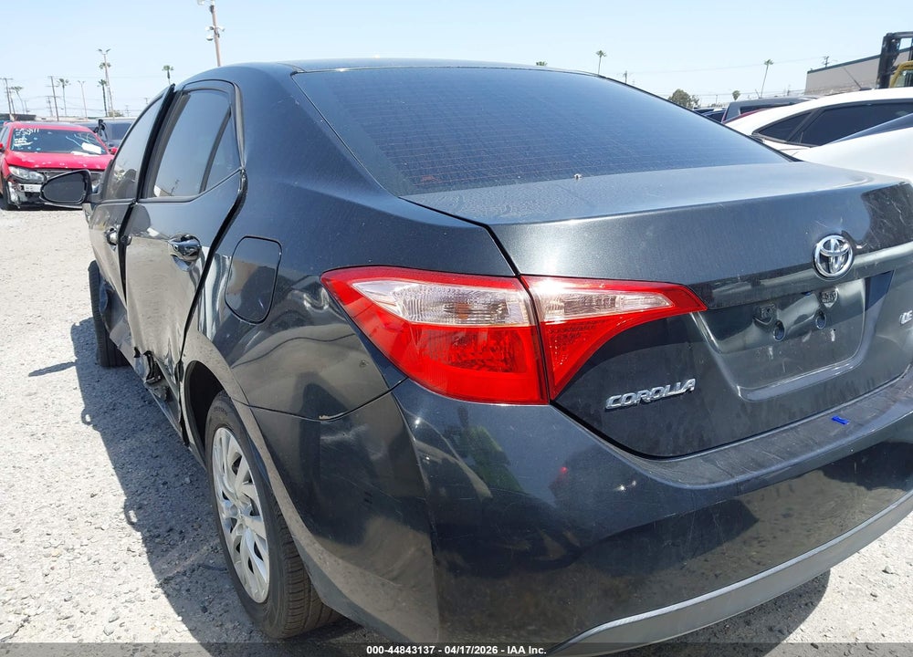 2017 TOYOTA COROLLA LE VIN: 5YFBURHE0HP622018
