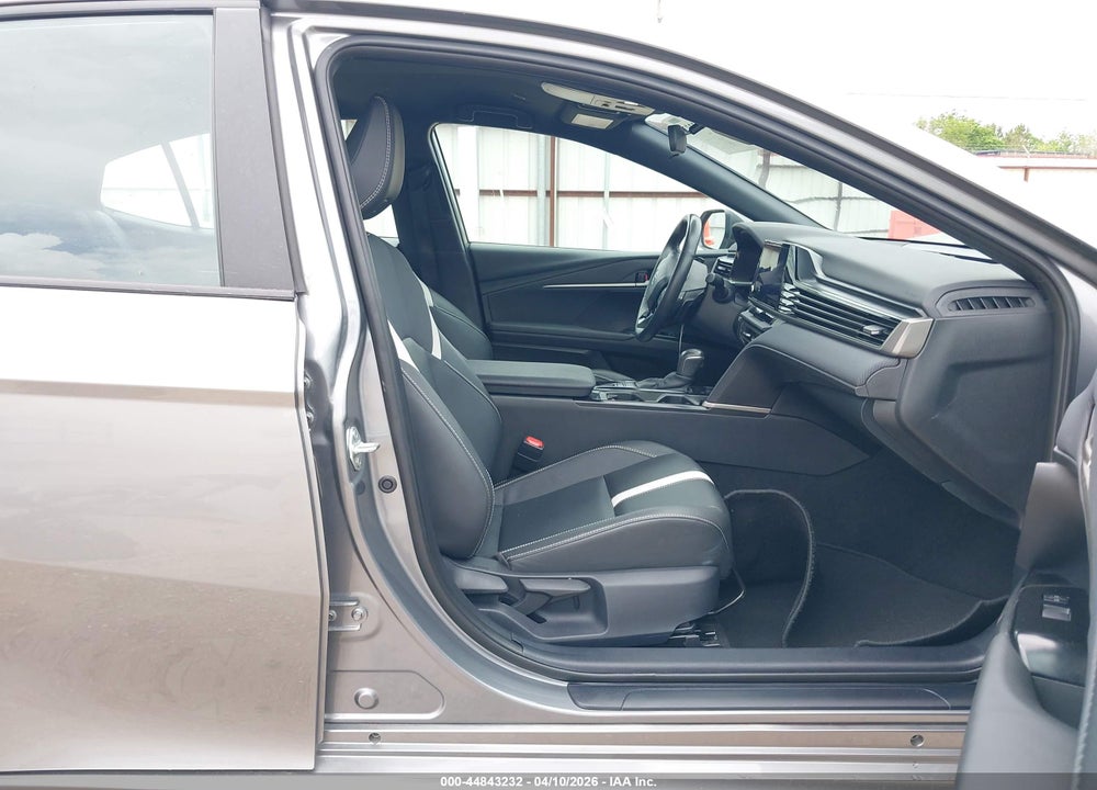 2025 TOYOTA CAMRY SE VIN: 4T1DAACK6SU555169