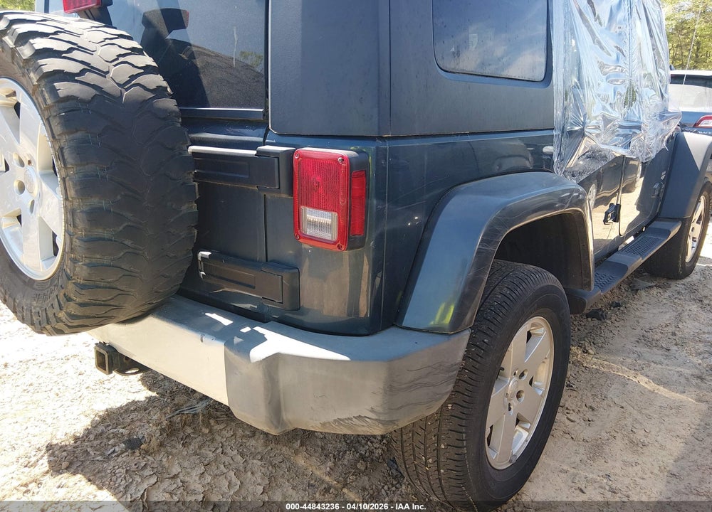 2008 JEEP WRANGLER UNLIMITED SAHARA VIN: 1J8GA59178L539030