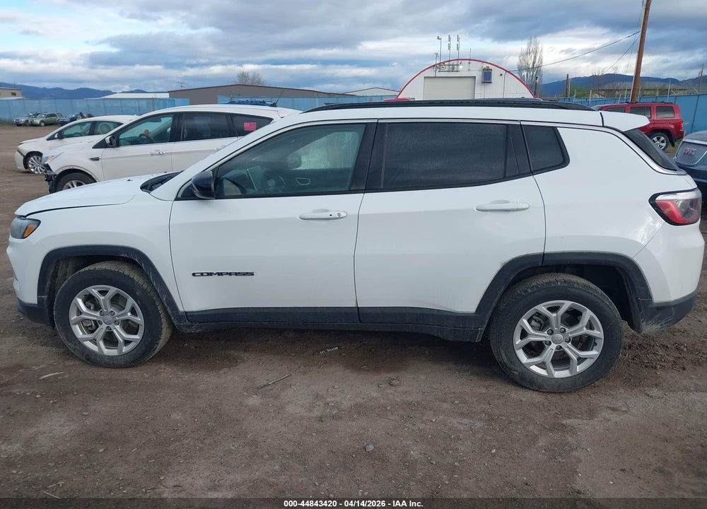 2024 JEEP COMPASS LATITUDE 4X4 VIN: 3C4NJDBN0RT111053