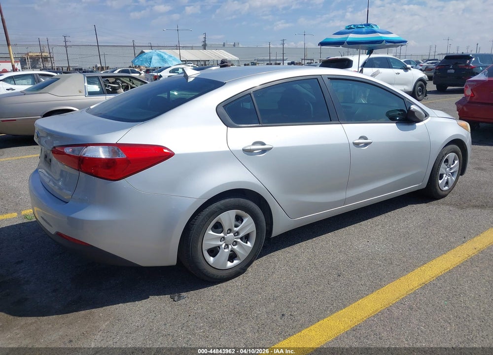 2015 KIA FORTE LX VIN: KNAFX4A67F5378938