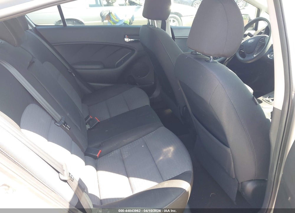 2015 KIA FORTE LX VIN: KNAFX4A67F5378938