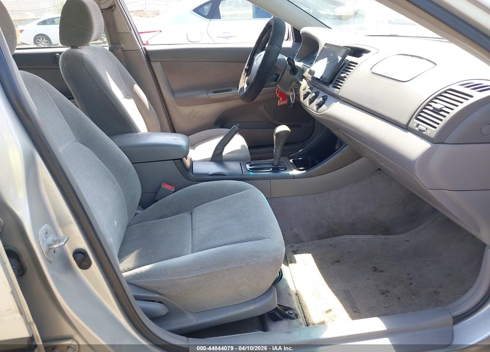 2003 TOYOTA CAMRY LE VIN: 4T1BE32K13U136303