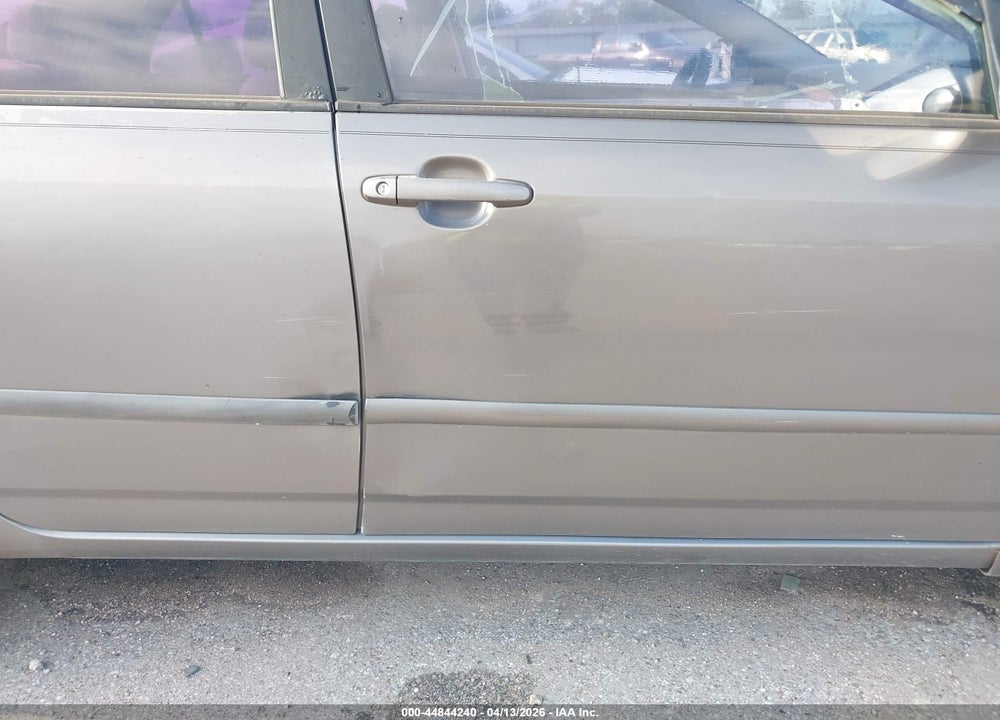 2004 TOYOTA COROLLA LE VIN: 1NXBR32E04Z301757