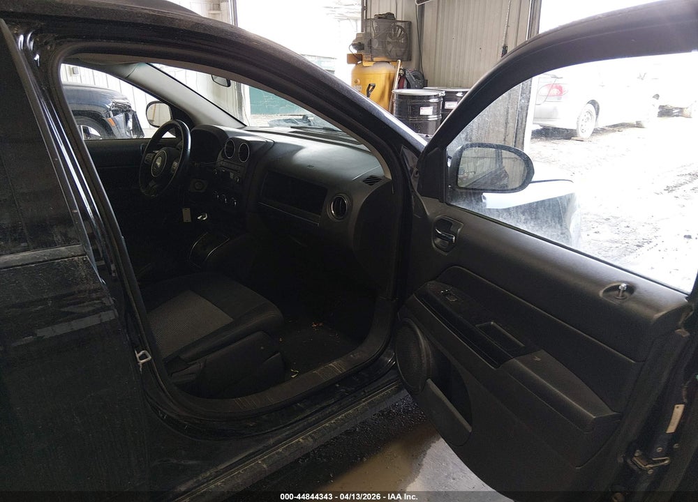 2012 JEEP COMPASS LATITUDE VIN: 1C4NJDEB0CD636029