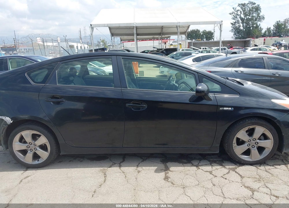2013 TOYOTA PRIUS THREE SE VIN: JTDKN3DU6D1638245