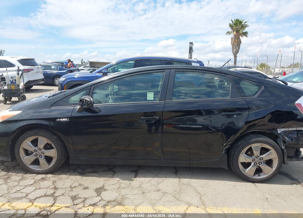 2013 TOYOTA PRIUS THREE SE VIN: JTDKN3DU6D1638245
