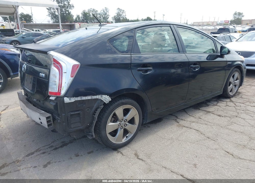 2013 TOYOTA PRIUS THREE SE VIN: JTDKN3DU6D1638245