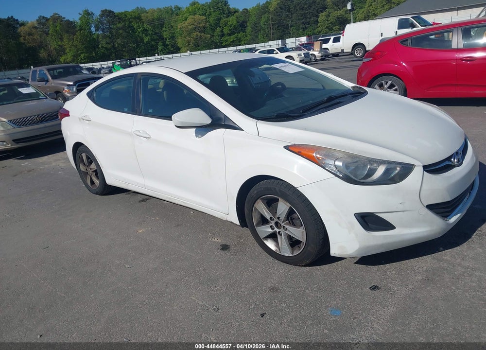 2013 HYUNDAI ELANTRA GLS VIN: 5NPDH4AE9DH239132