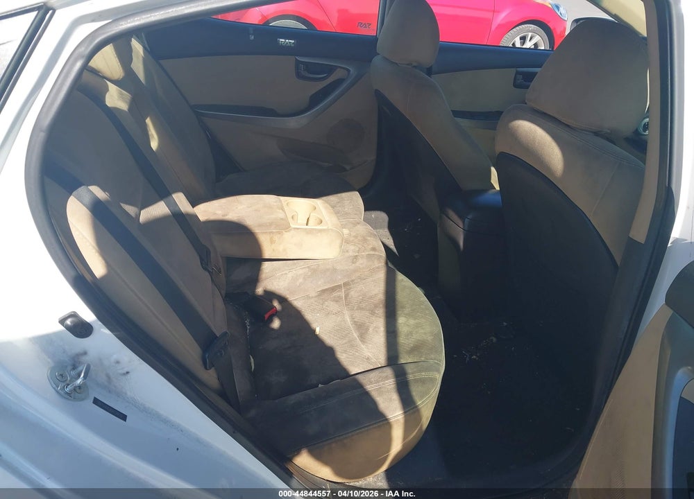 2013 HYUNDAI ELANTRA GLS VIN: 5NPDH4AE9DH239132