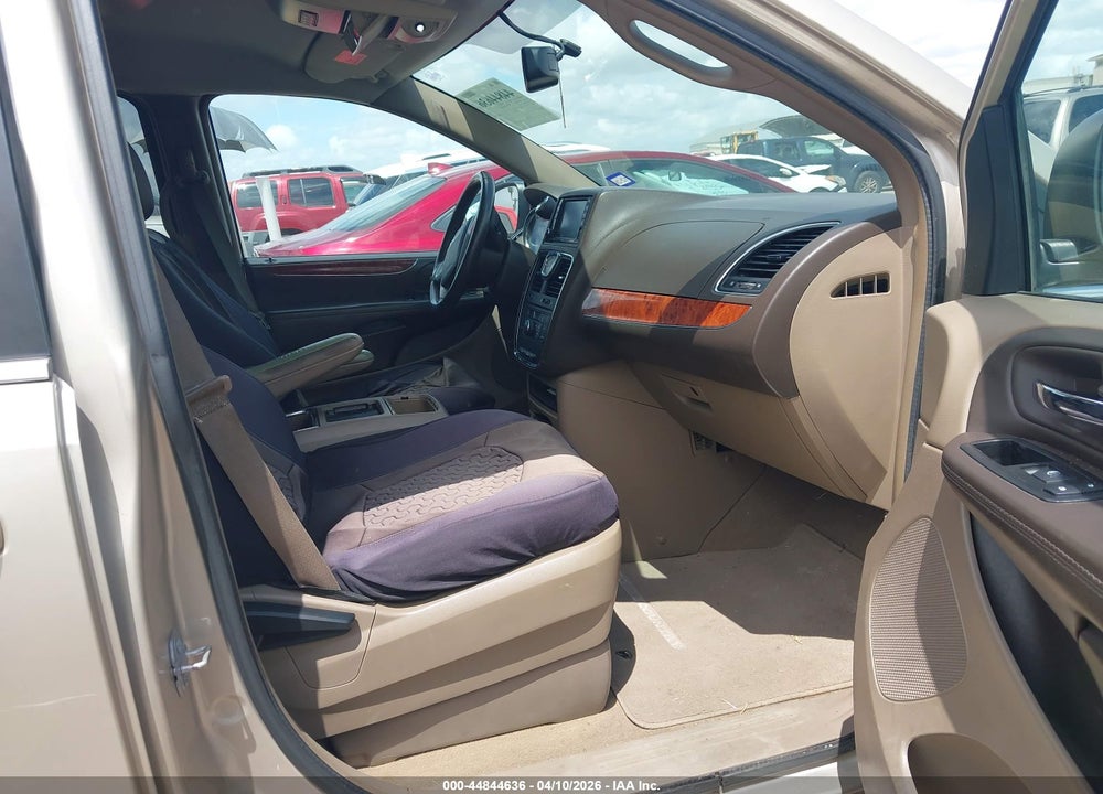 2015 CHRYSLER TOWN & COUNTRY TOURING VIN: 2C4RC1BG4FR565221