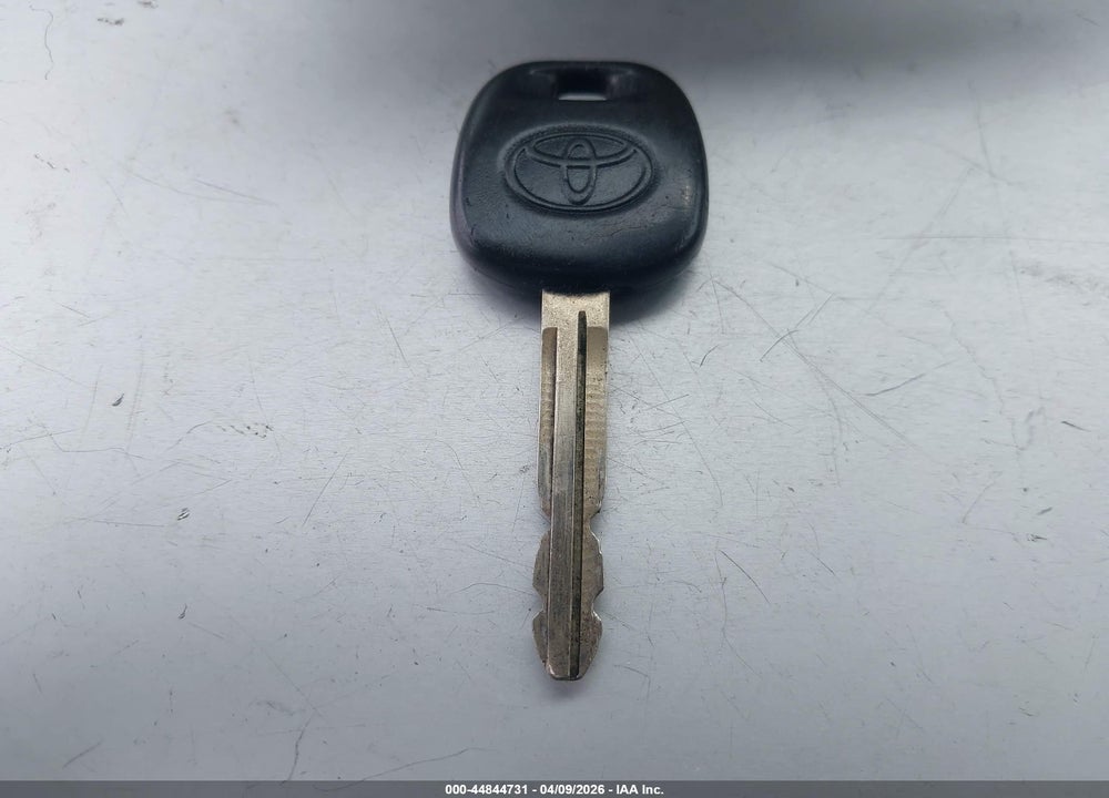2003 TOYOTA PRIUS VIN: JT2BK18U130083404
