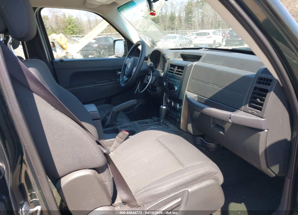 2011 JEEP LIBERTY SPORT VIN: 1J4PN2GK8BW530455