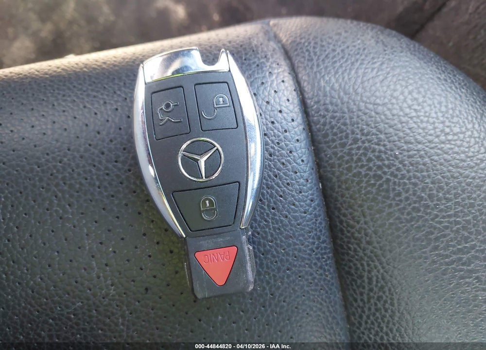 2014 MERCEDES-BENZ C 250 SPORT VIN: WDDGF4HB7EA968081