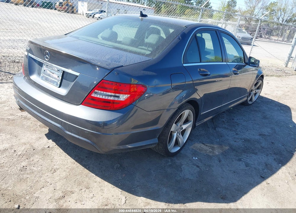 2014 MERCEDES-BENZ C 250 SPORT VIN: WDDGF4HB7EA968081