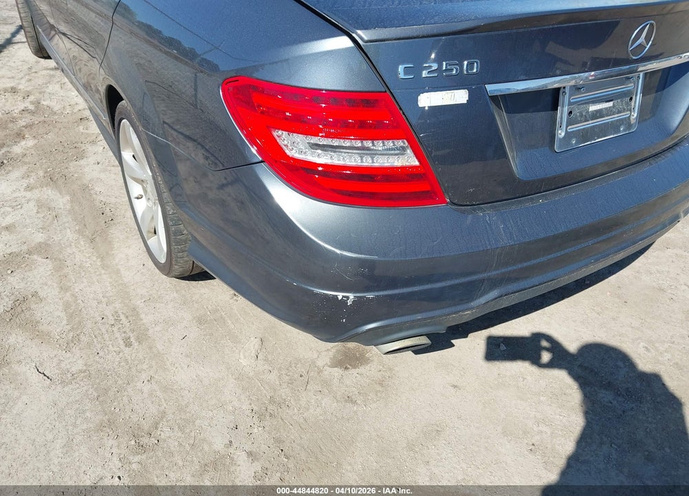 2014 MERCEDES-BENZ C 250 SPORT VIN: WDDGF4HB7EA968081