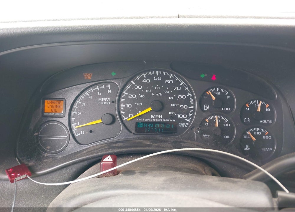2001 CHEVROLET SUBURBAN 1500 LT VIN: 3GNFK16T41G166781