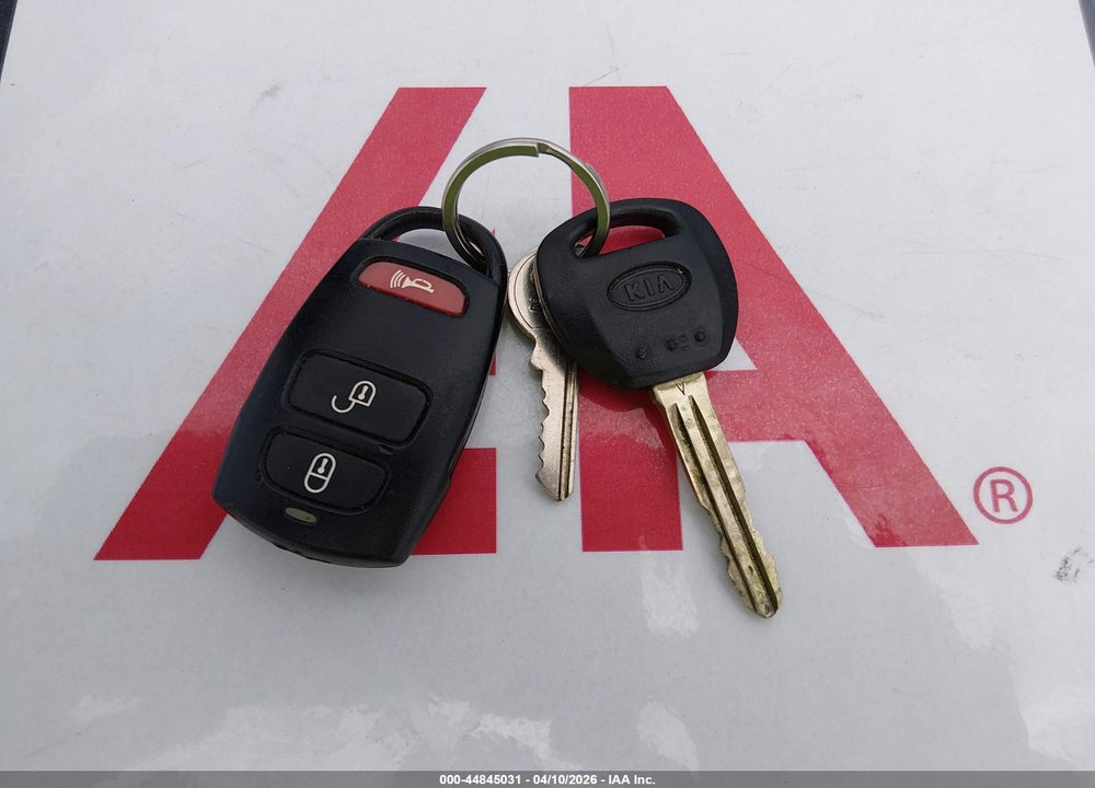 2010 KIA SEDONA LX VIN: KNDMG4C39A6355144