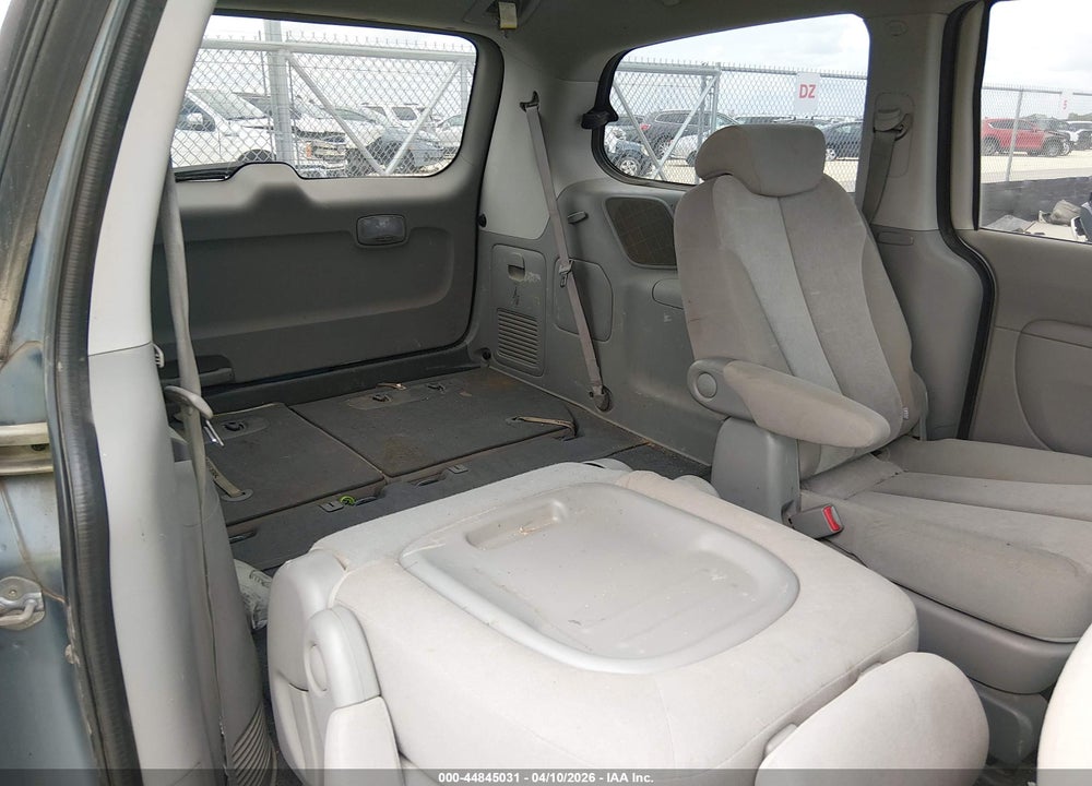 2010 KIA SEDONA LX VIN: KNDMG4C39A6355144