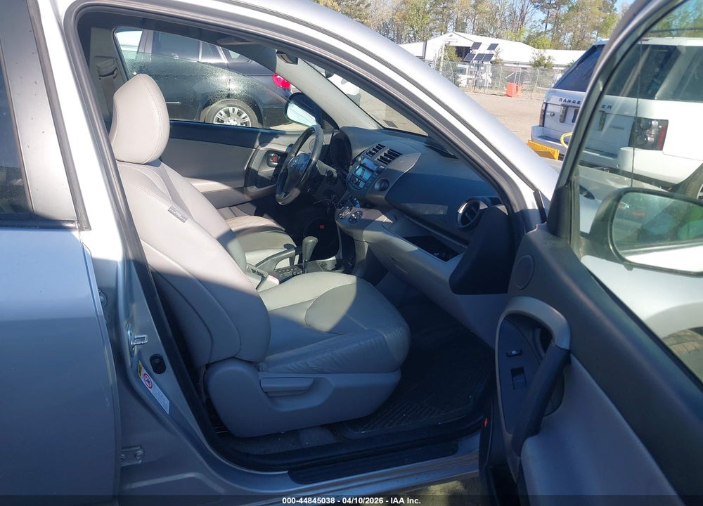 2007 TOYOTA RAV4 LIMITED VIN: JTMBD31V075080986