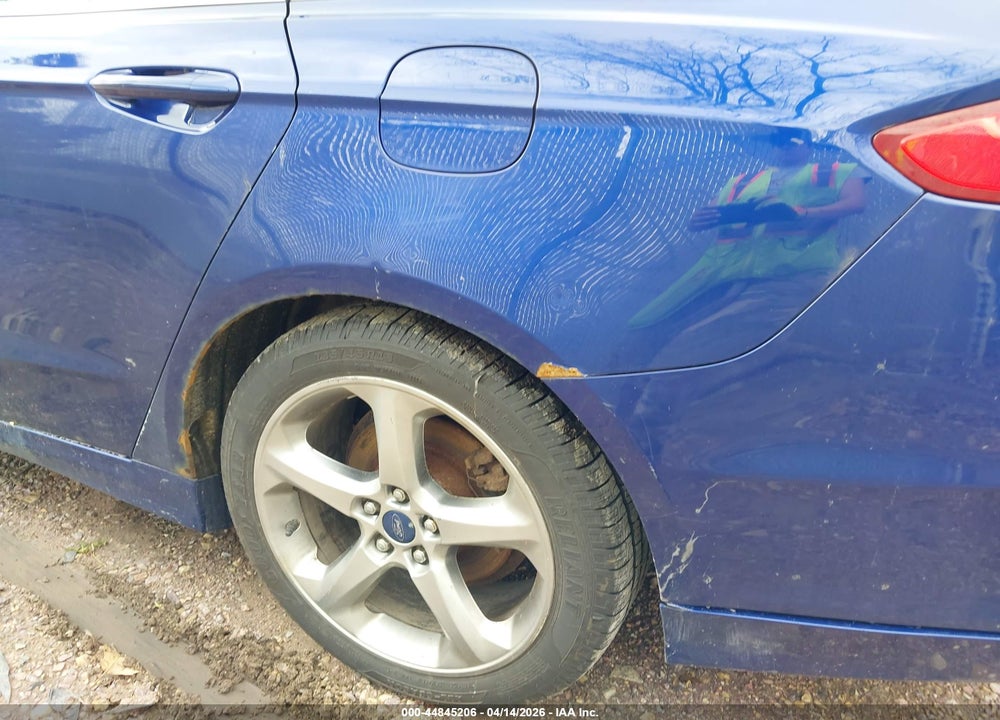2015 FORD FUSION SE VIN: 1FA6P0HDXF5111220