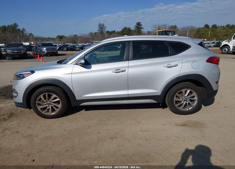 2017 HYUNDAI TUCSON SE PLUS VIN: KM8J3CA47HU531159