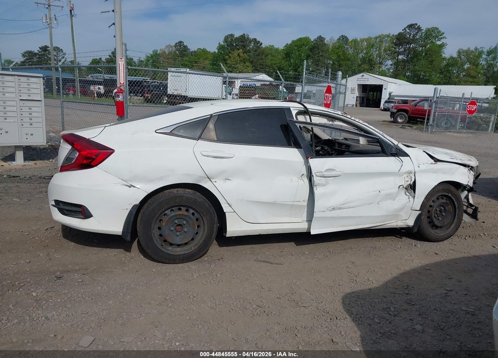 2018 HONDA CIVIC LX VIN: 19XFC2F57JE025311