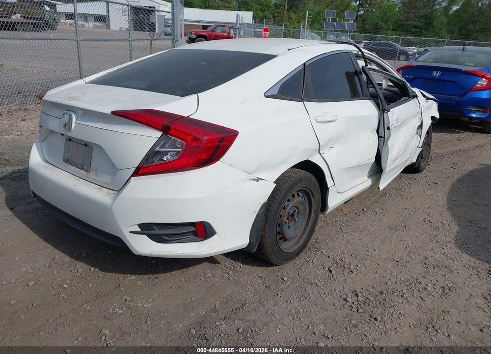 2018 HONDA CIVIC LX VIN: 19XFC2F57JE025311