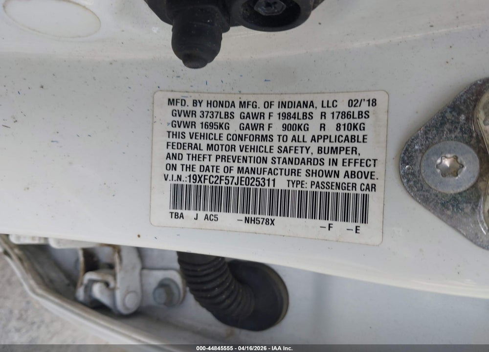 2018 HONDA CIVIC LX VIN: 19XFC2F57JE025311