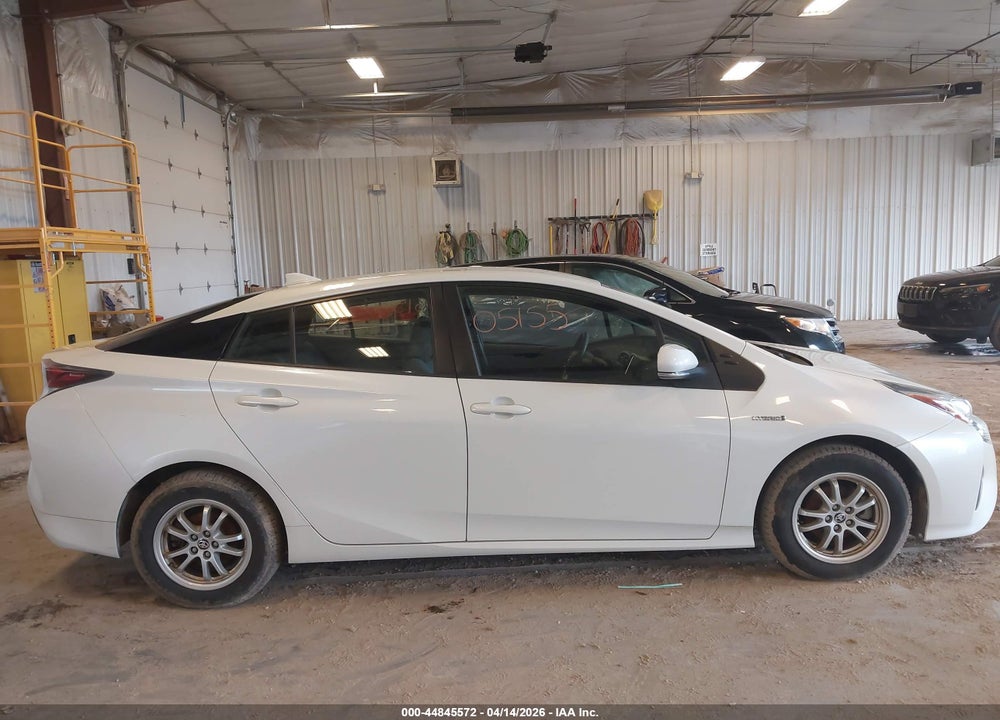 2017 TOYOTA PRIUS TWO VIN: JTDKBRFU2H3027812