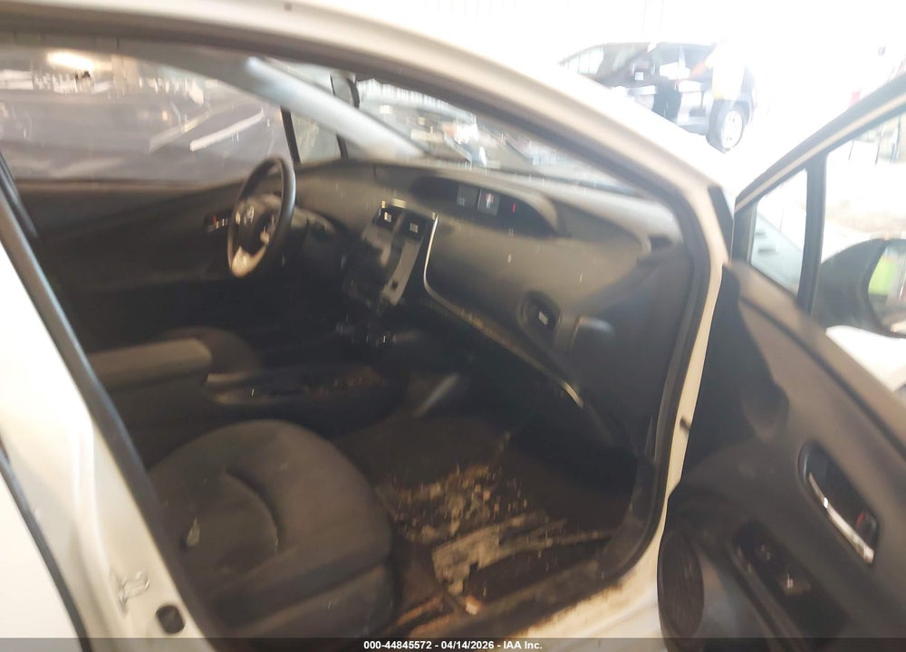 2017 TOYOTA PRIUS TWO VIN: JTDKBRFU2H3027812