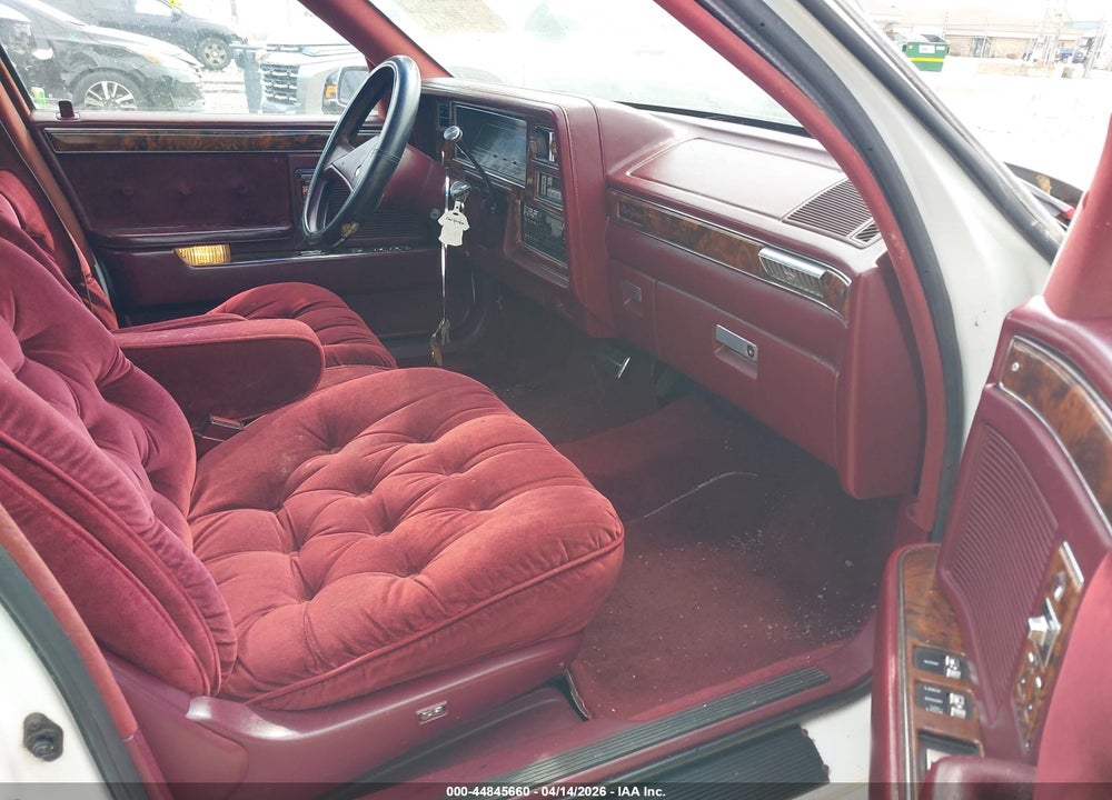 1989 CHRYSLER NEW YORKER C-BODY LANDAU VIN: 1C3BC6637KD578438