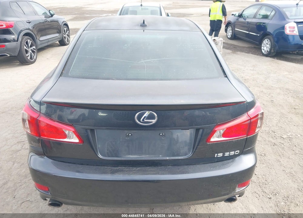 2011 LEXUS IS 250 VIN: JTHBF5C23B5131235