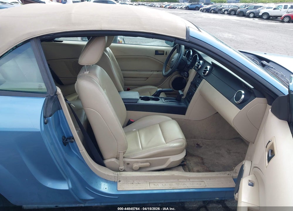 2005 FORD MUSTANG VIN: 1ZVFT84N955219892