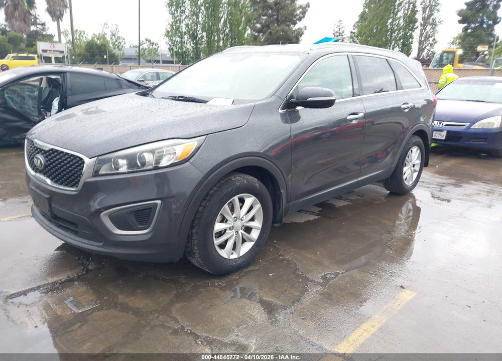 2016 KIA SORENTO 2.4L LX VIN: 5XYPG4A36GG114955