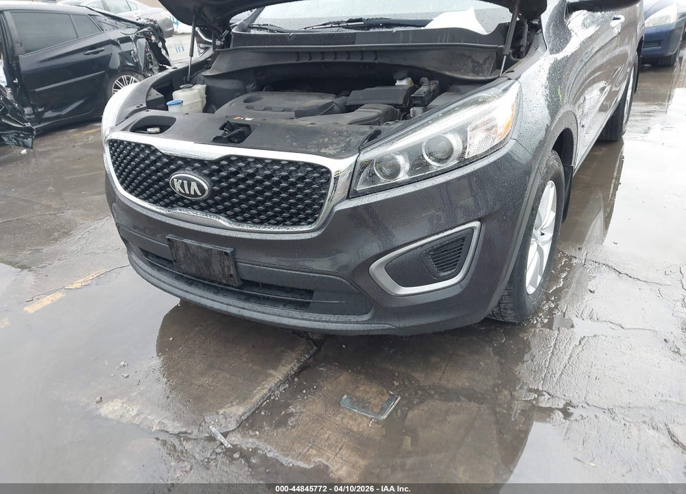 2016 KIA SORENTO 2.4L LX VIN: 5XYPG4A36GG114955