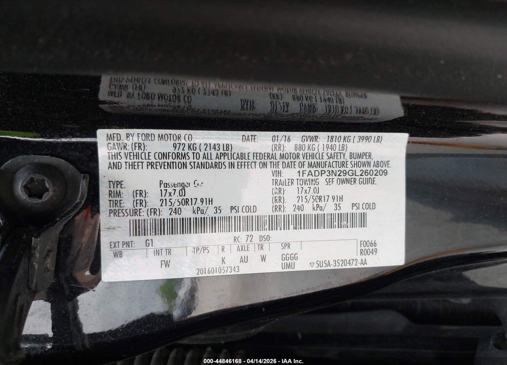 2016 FORD FOCUS TITANIUM VIN: 1FADP3N29GL260209