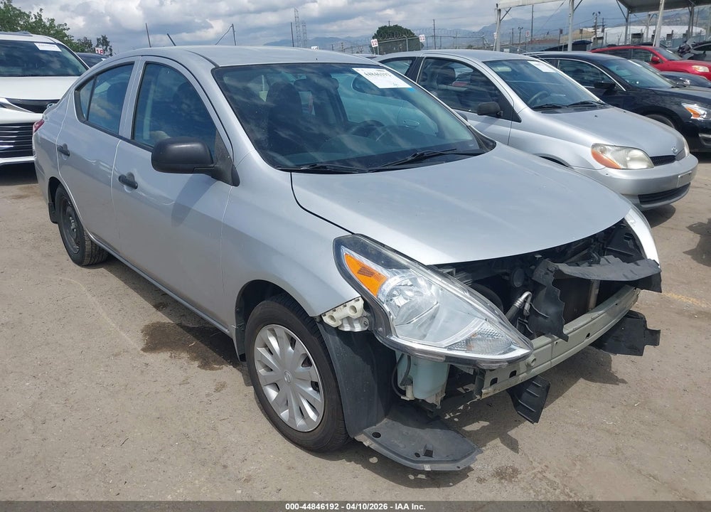 2015 NISSAN VERSA 1.6 S VIN: 3N1CN7AP3FL938740