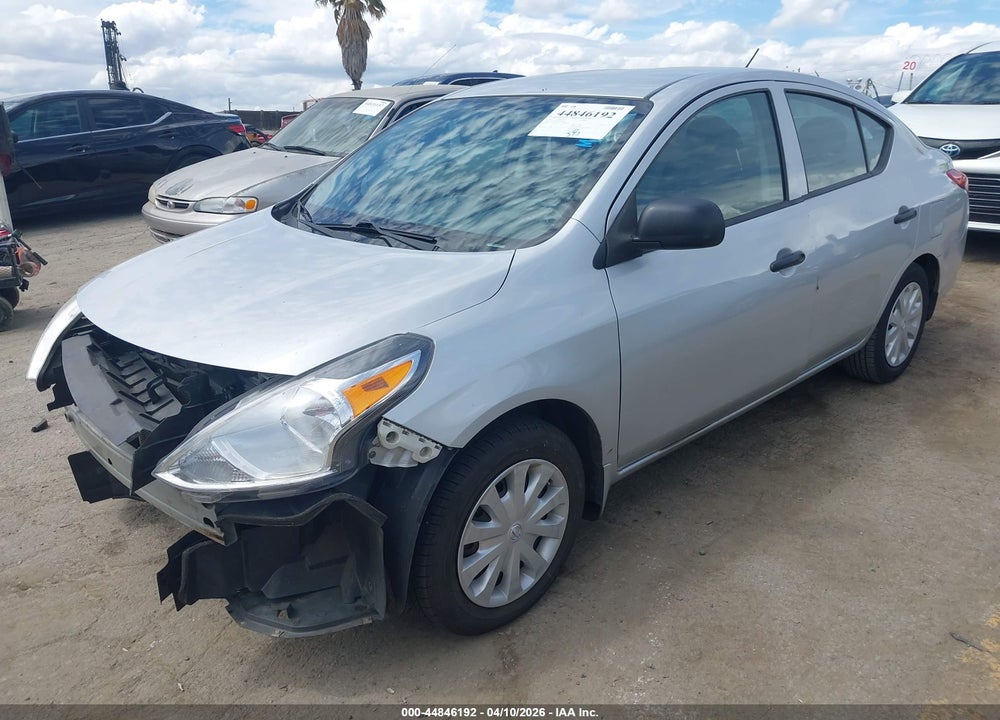 2015 NISSAN VERSA 1.6 S VIN: 3N1CN7AP3FL938740