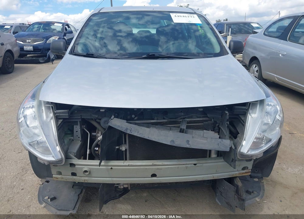 2015 NISSAN VERSA 1.6 S VIN: 3N1CN7AP3FL938740