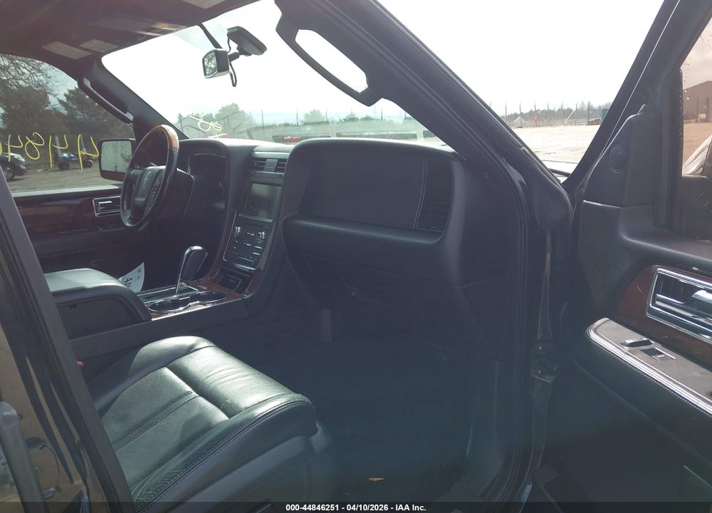 2015 LINCOLN NAVIGATOR L VIN: 5LMJJ3JT6FEJ09644
