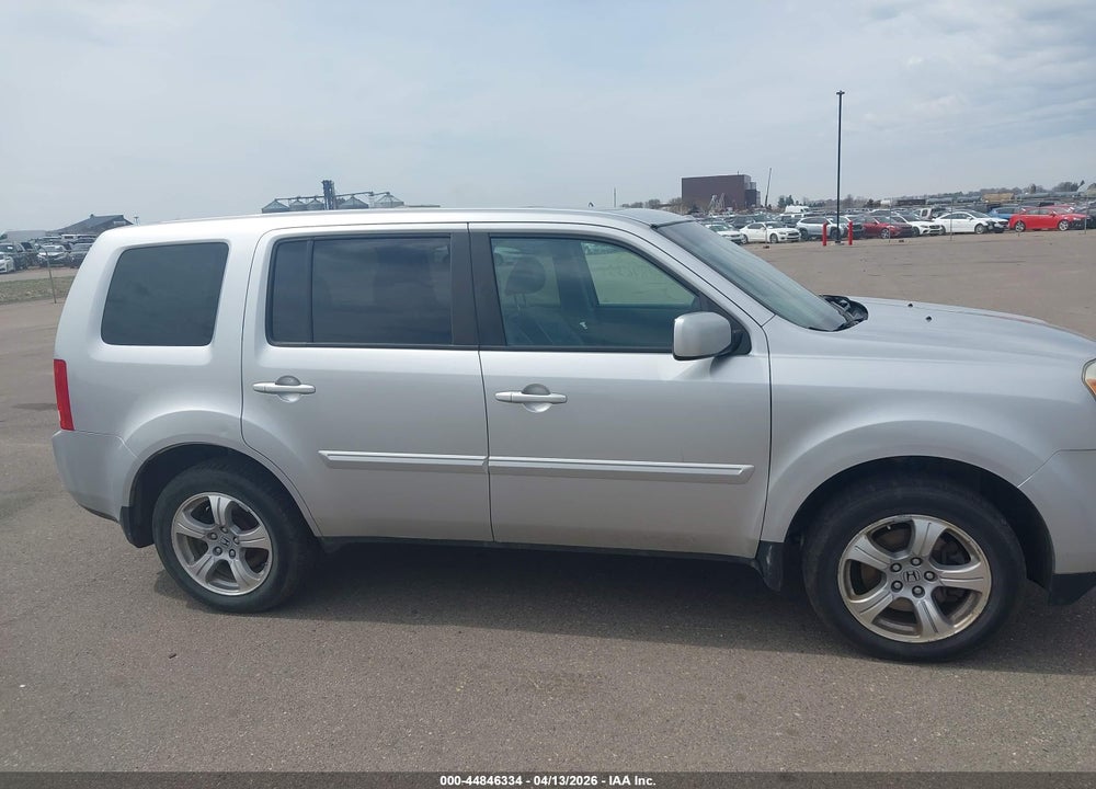 2013 HONDA PILOT EX-L VIN: 5FNYF4H53DB028004