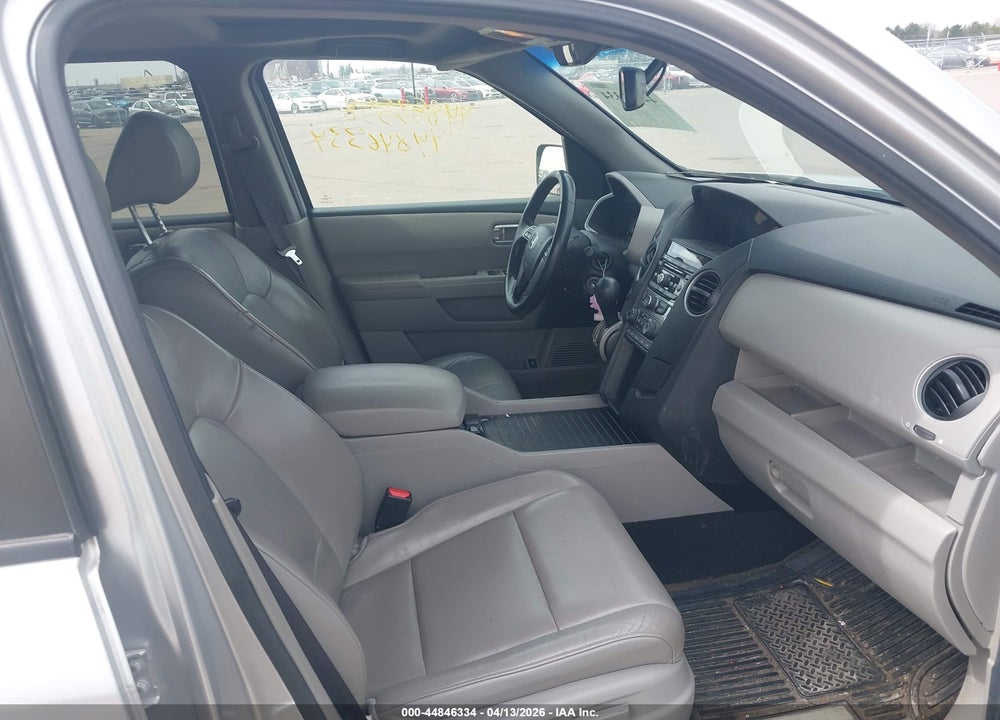 2013 HONDA PILOT EX-L VIN: 5FNYF4H53DB028004