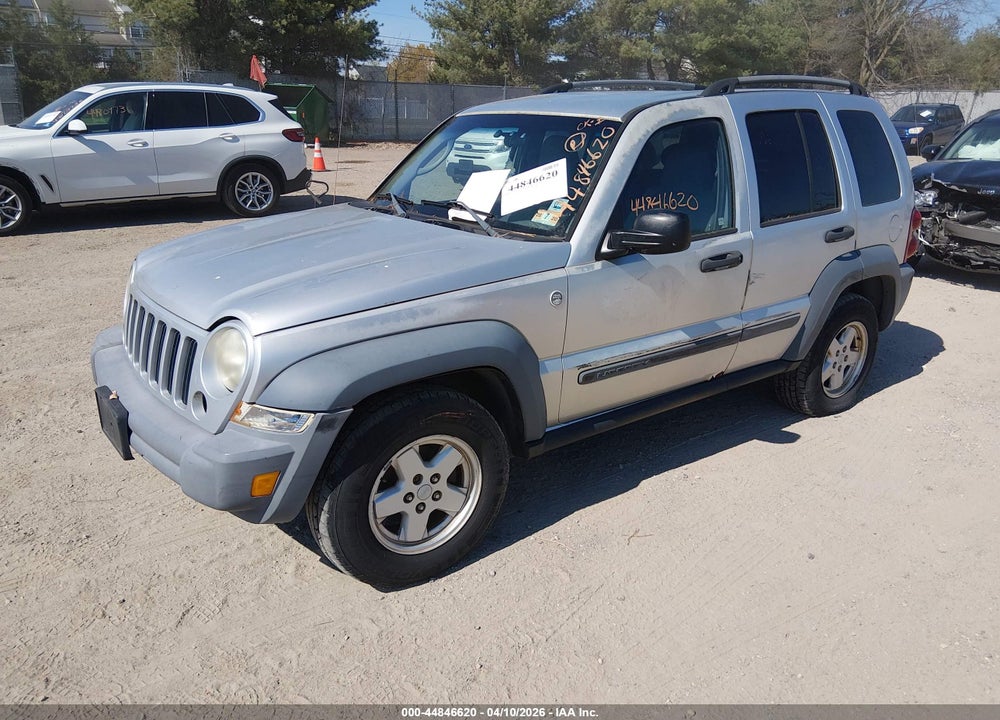 2005 JEEP LIBERTY SPORT VIN: 1J4GL48K85W678870