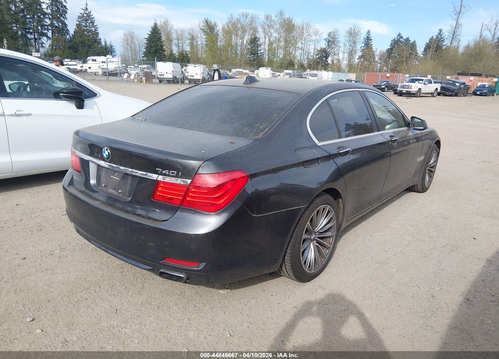2011 BMW 740I VIN: WBAKA4C55BC613122