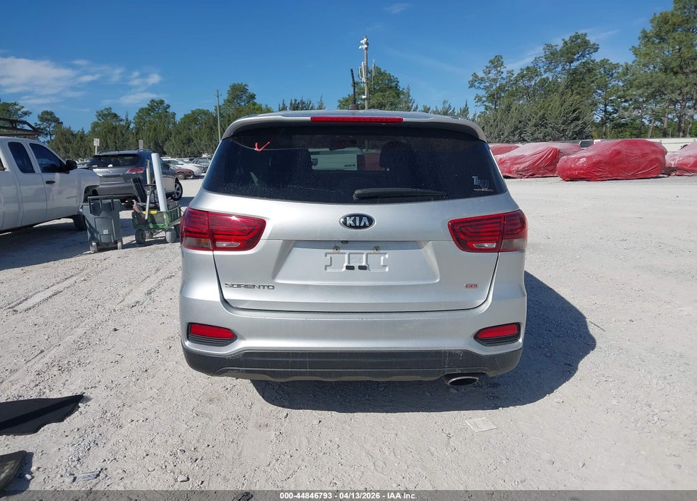 2019 KIA SORENTO 2.4L L VIN: 5XYPG4A31KG449579