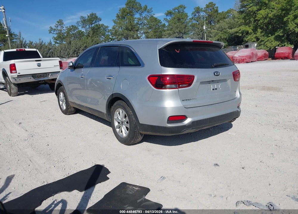 2019 KIA SORENTO 2.4L L VIN: 5XYPG4A31KG449579