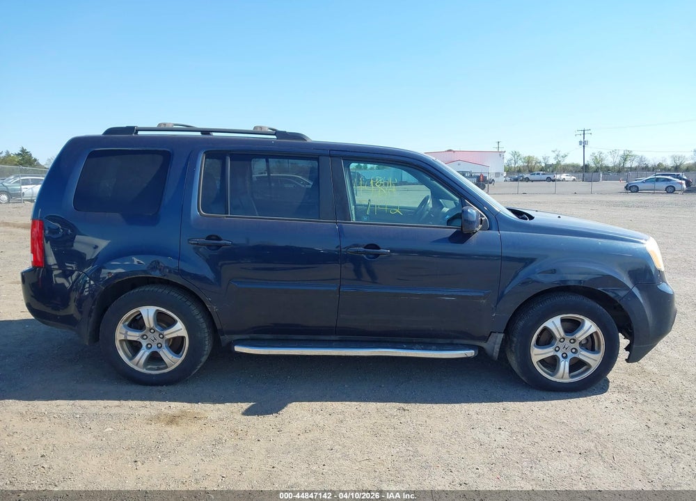 2012 HONDA PILOT EX-L VIN: 5FNYF4H68CB043024